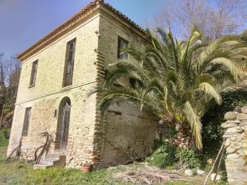 Rustico - Casale in vendita a Colonnella