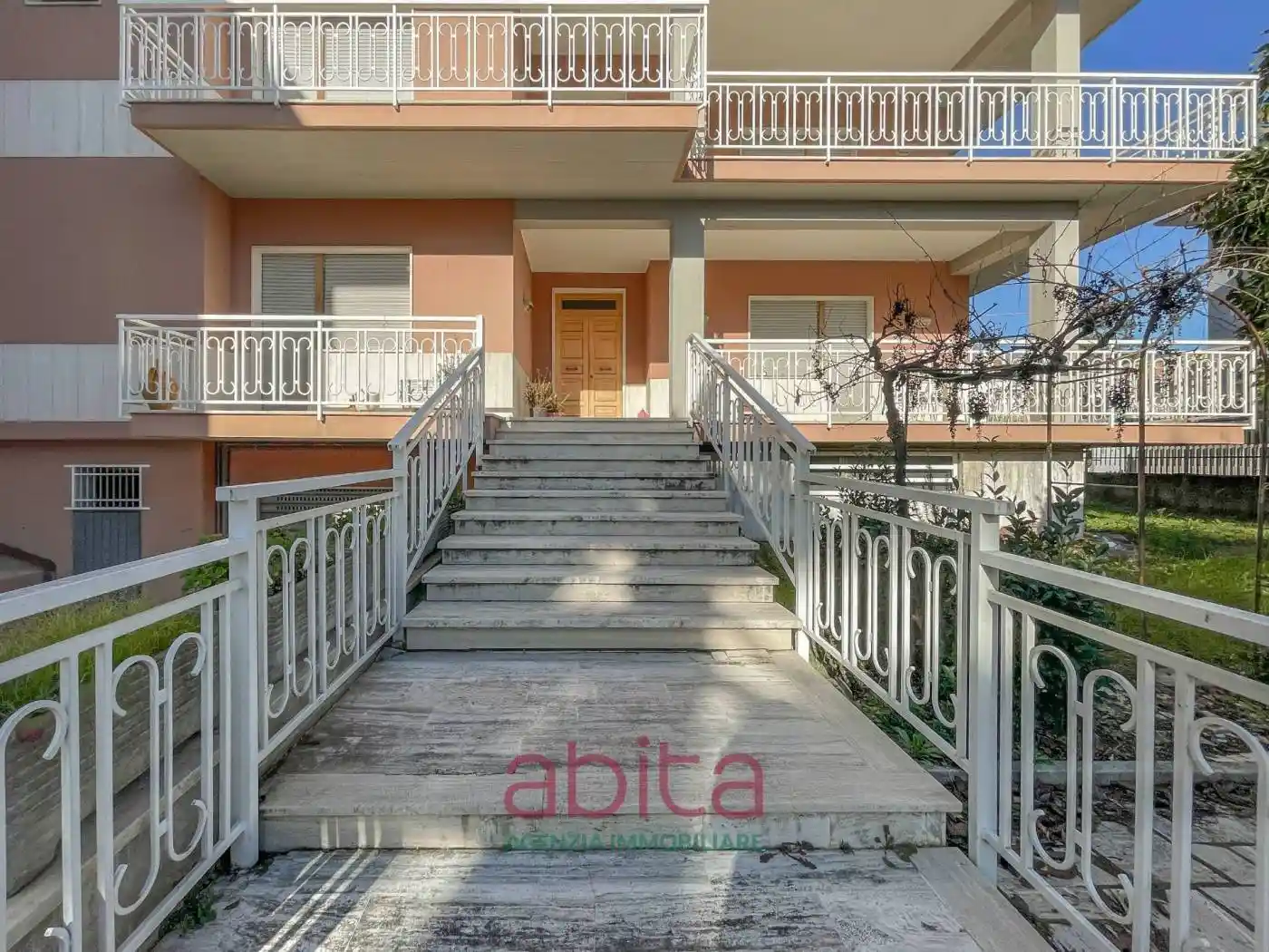 Palazzo - Edificio in vendita a Castel di Lama