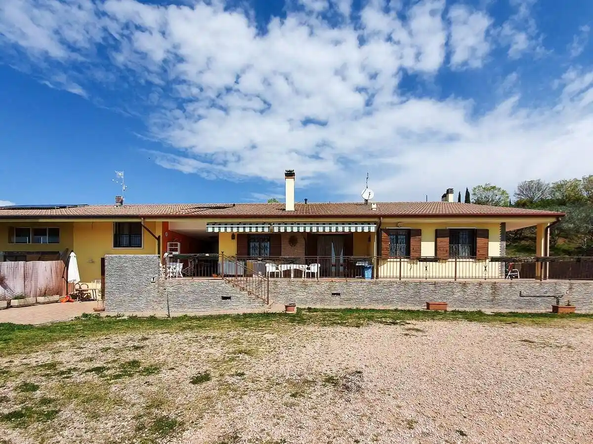 Palazzo - Edificio in Vendita - foto 2