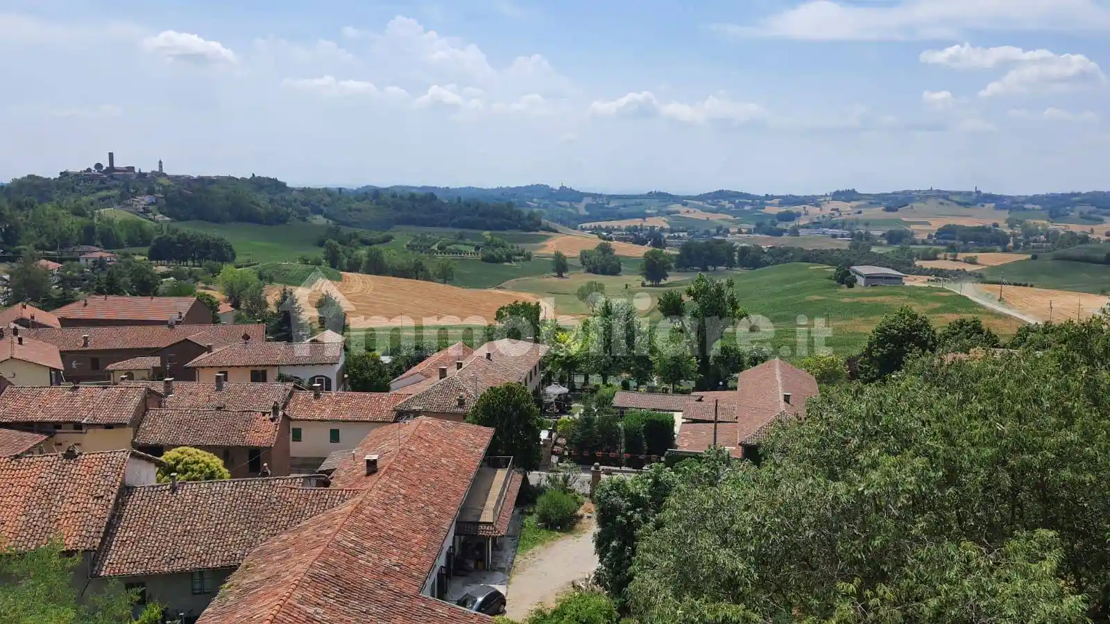 Villa in vendita a Montiglio Monferrato