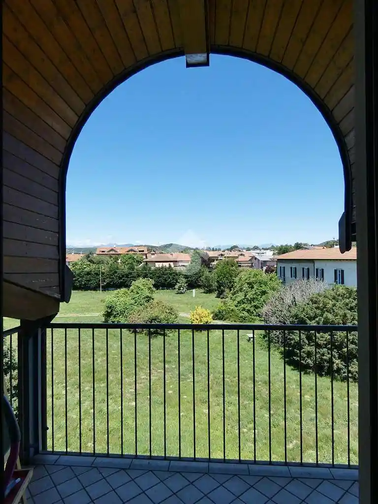 Appartamento in vendita a Sesto Calende