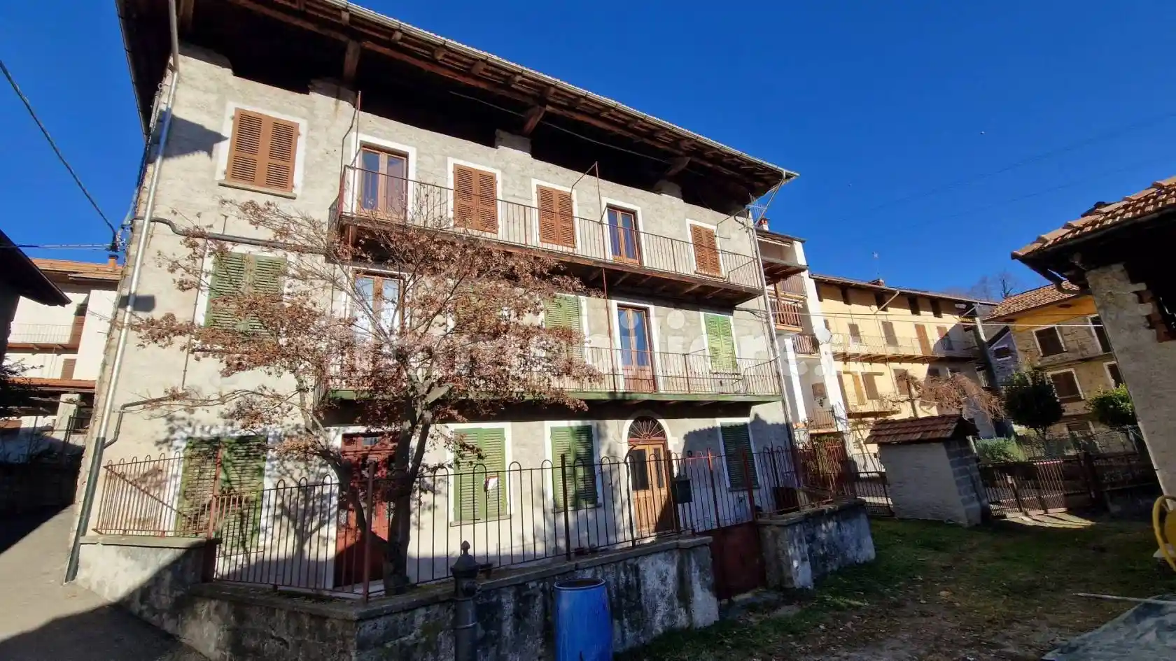 Casa indipendente in vendita a Varallo