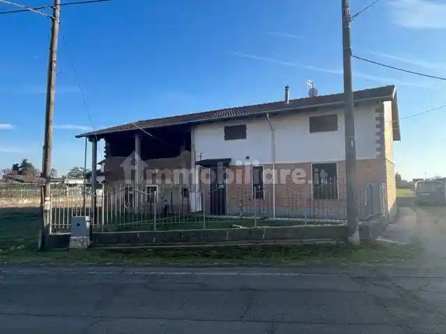 Casa indipendente in vendita a Alessandria