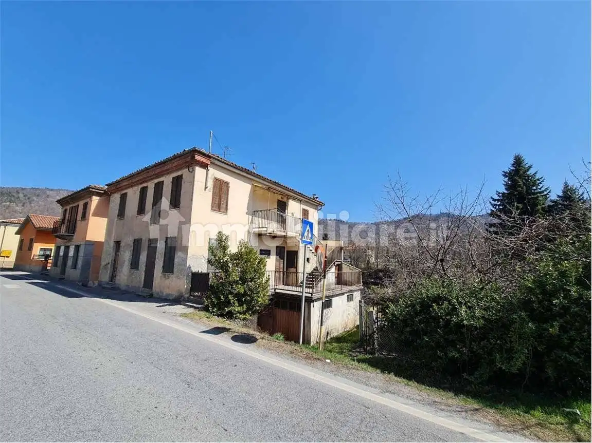 Villa in vendita a Nucetto