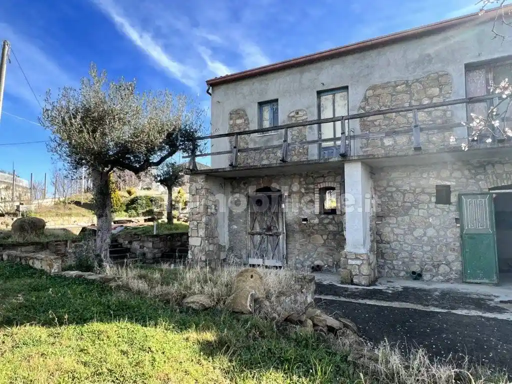 Rustico Contrada Santa Lucia, Apice - foto 2