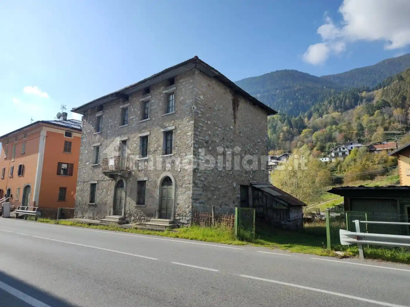 Villa in vendita a Temù