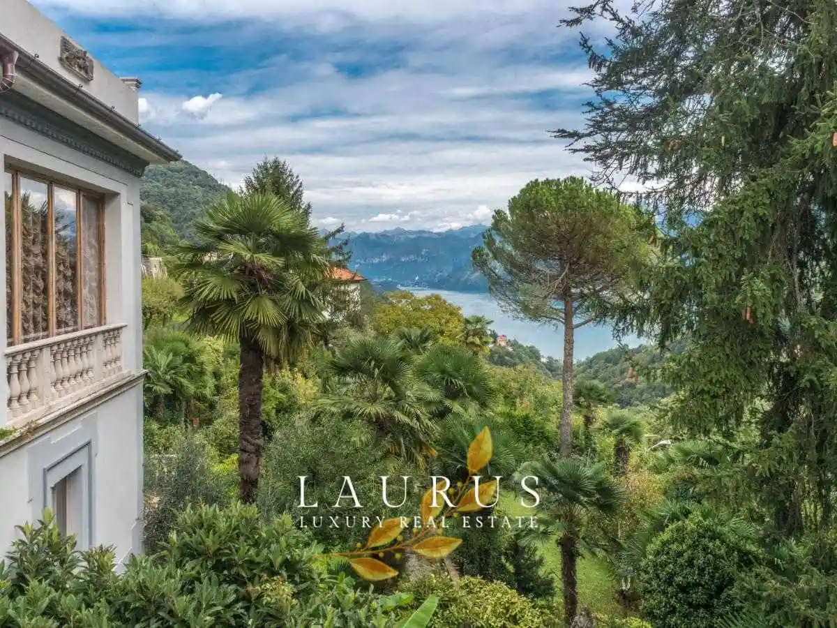 Villa in vendita a Dizzasco