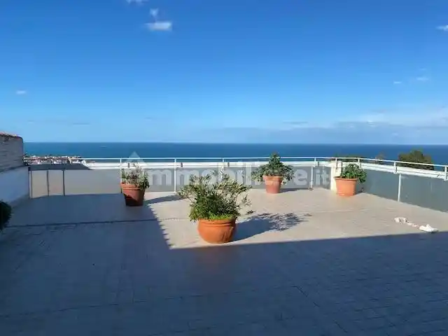 Appartamento in vendita a Ancona