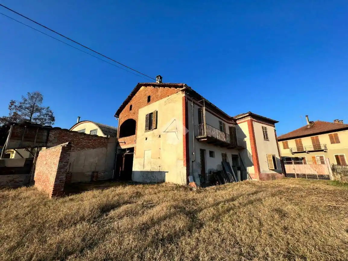 Casa indipendente in vendita a Castelnuovo Don Bosco