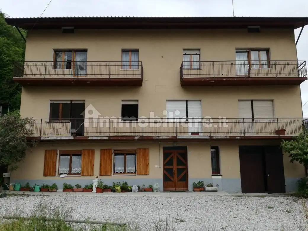 Casa indipendente in vendita a Trasaghis