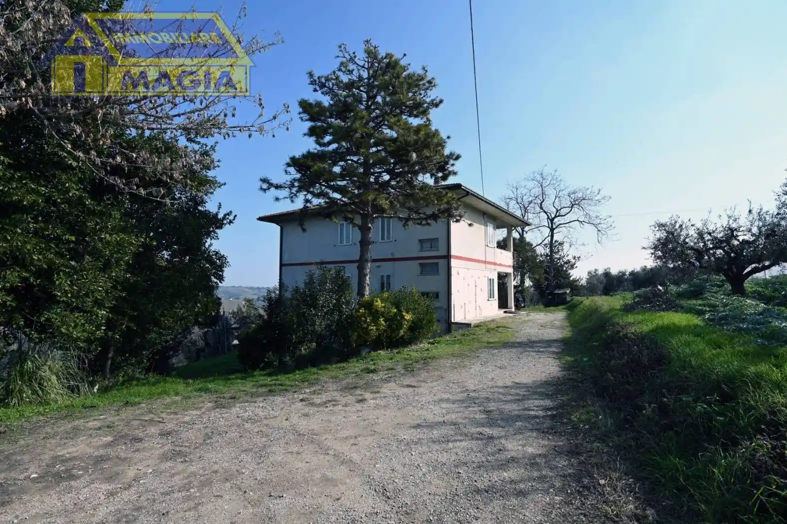 Casa indipendente in vendita a Castel di Lama