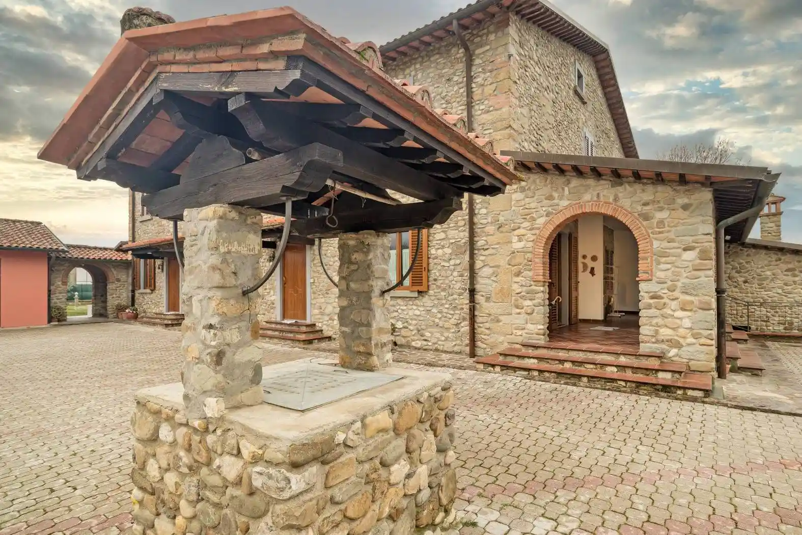 Villa in vendita a Arezzo