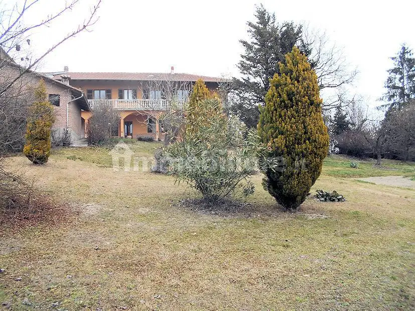 Rustico - Casale in vendita a Camino