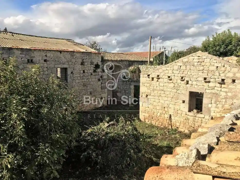 Rustico - Casale in vendita a Rosolini