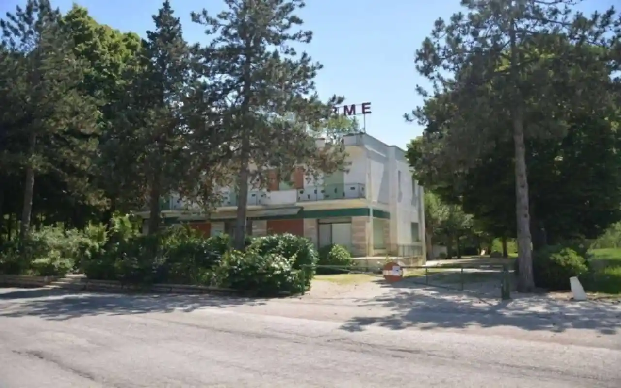 Palazzo - Edificio in vendita a Fano