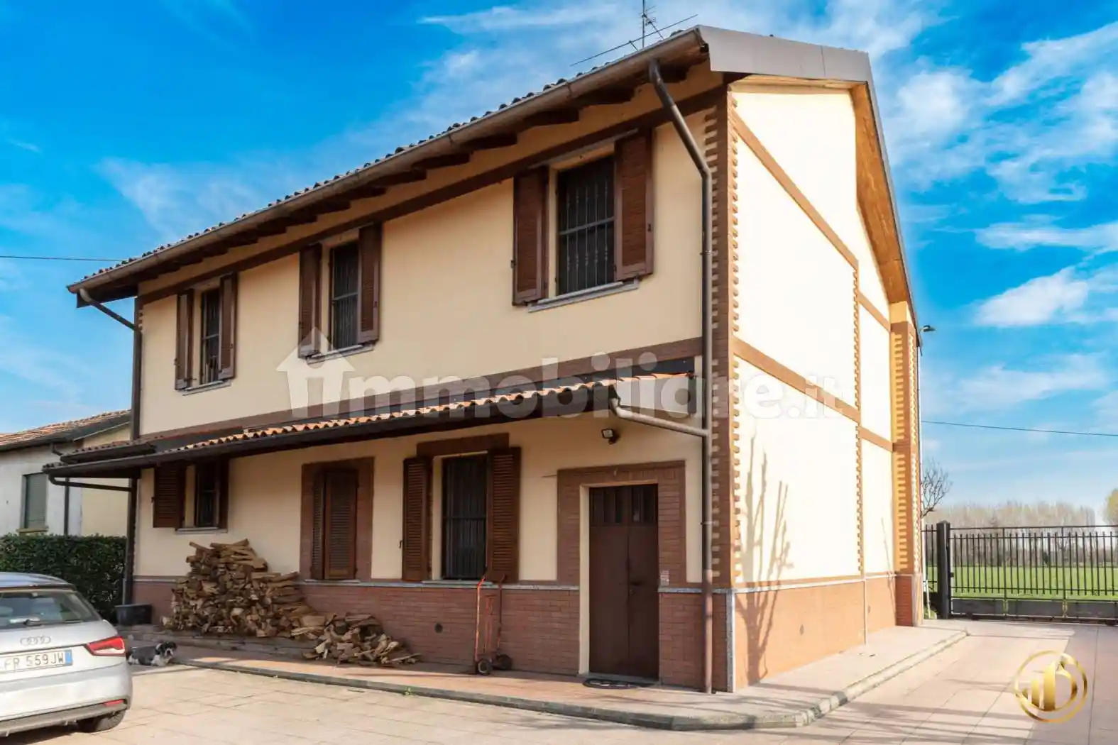 Villa in vendita a Vernate