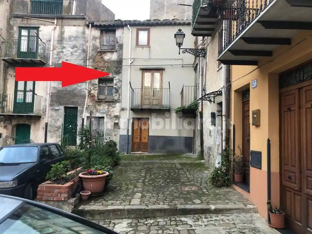 Casa indipendente in vendita a Castelbuono