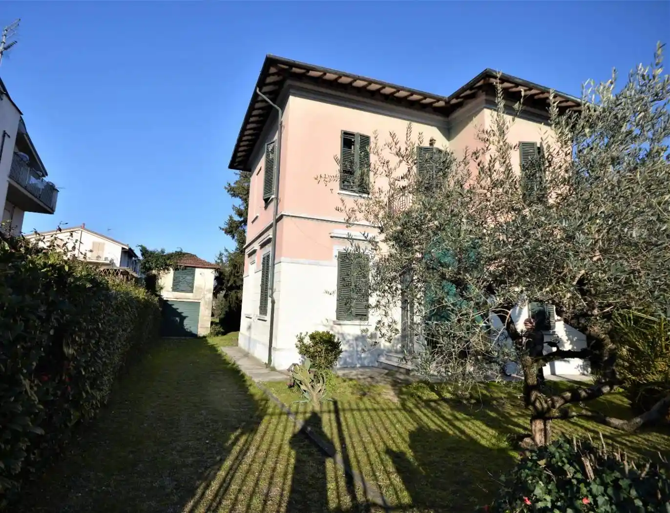 Villa in vendita a Lucca