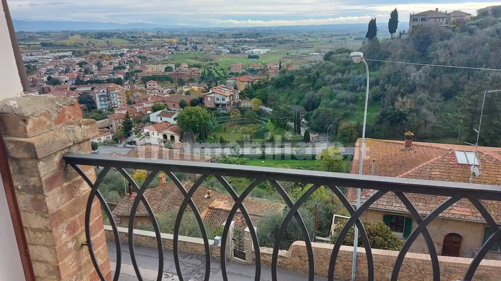 Casa indipendente in vendita a Sinalunga