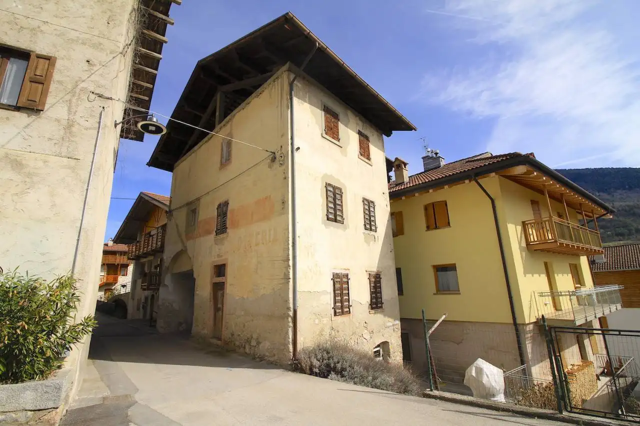 Casa indipendente in vendita a Stenico