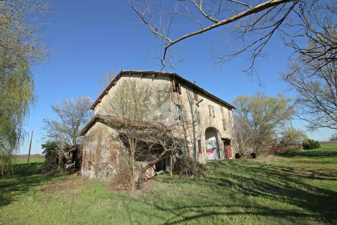 Rustico - Casale in vendita a Campagnola Emilia