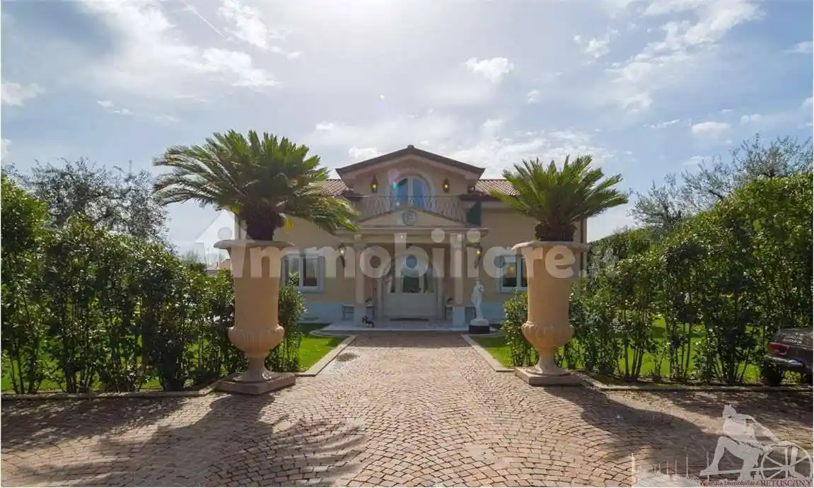 Casa indipendente in vendita a Pietrasanta