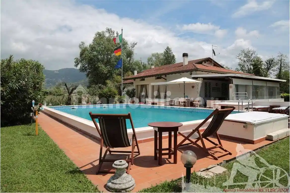 Villa in vendita a Forte dei Marmi
