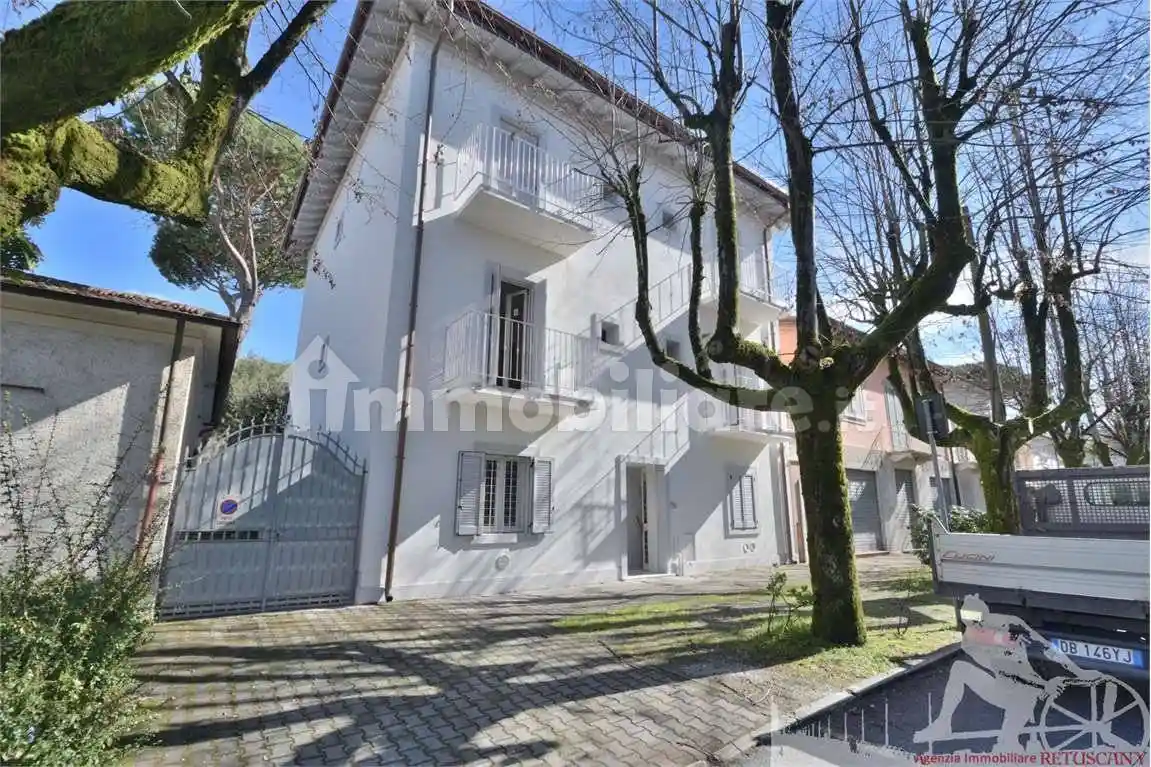 Appartamento in vendita a Forte dei Marmi