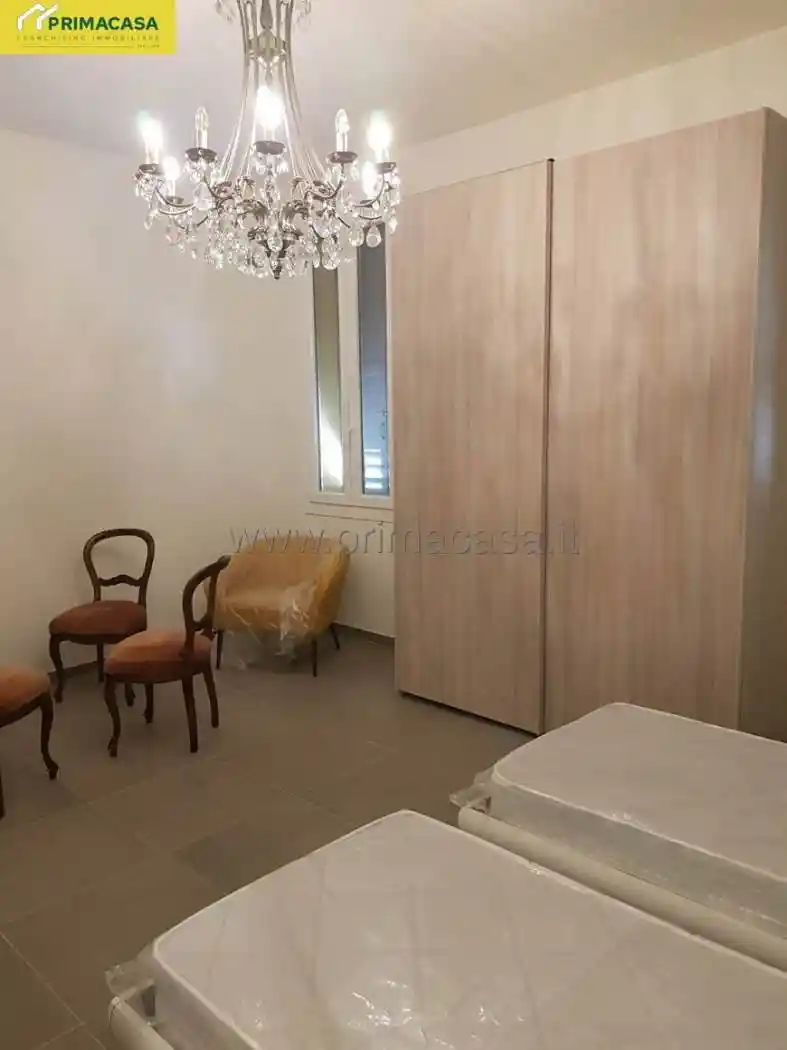 Monolocale piazza dei Martiri, Centro Storico, Carpi - foto 2