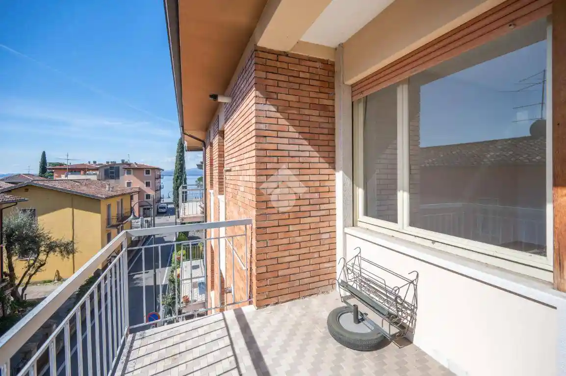 Appartamento in vendita a Torri del Benaco