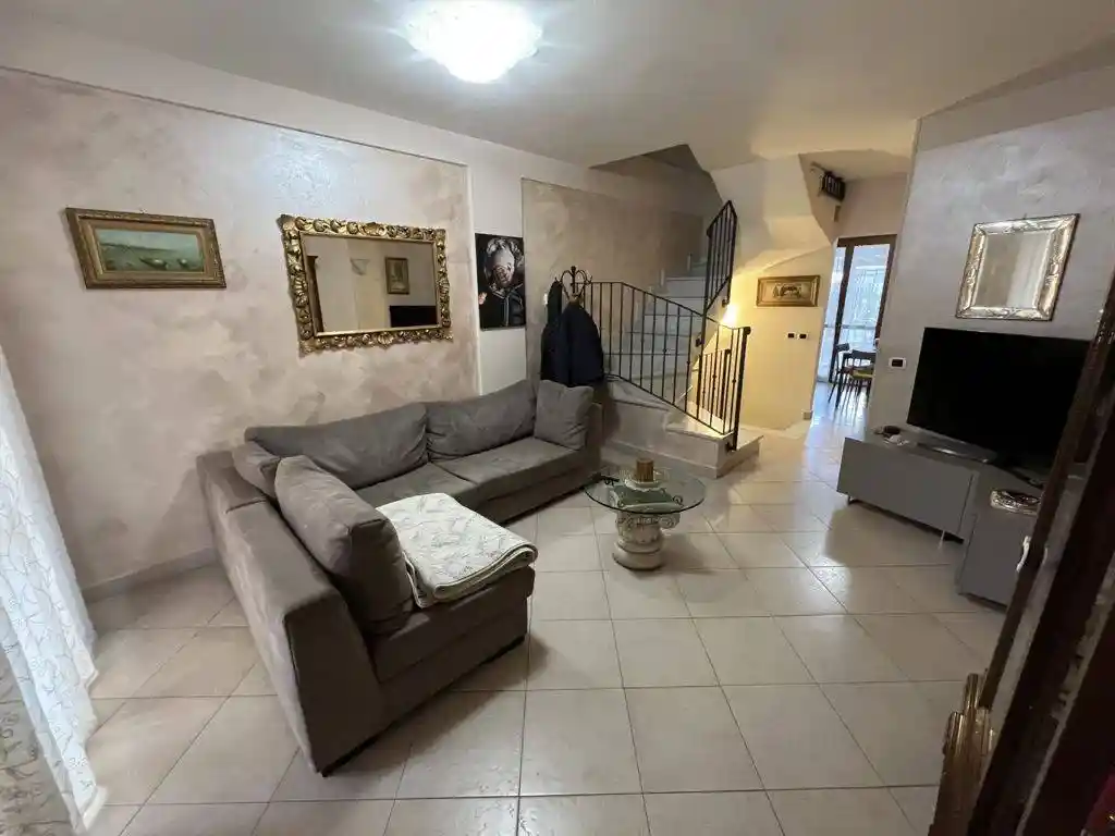 Villetta a schiera in vendita a Massa