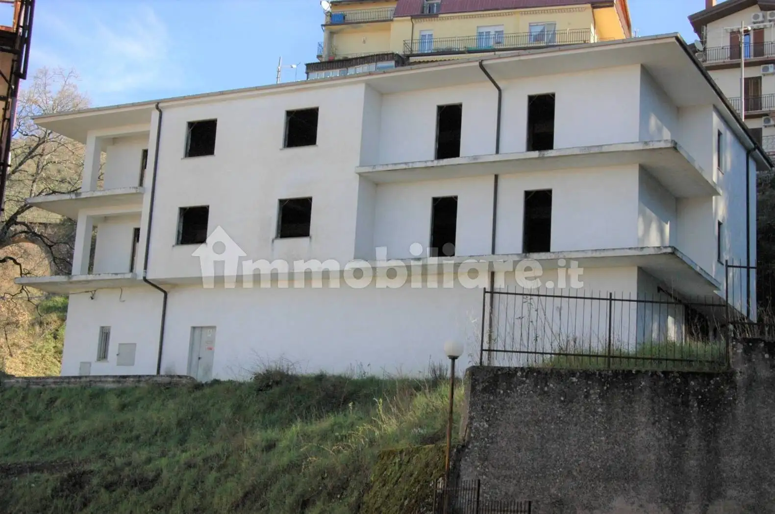 Palazzo - Edificio in vendita a San Pietro in Guarano