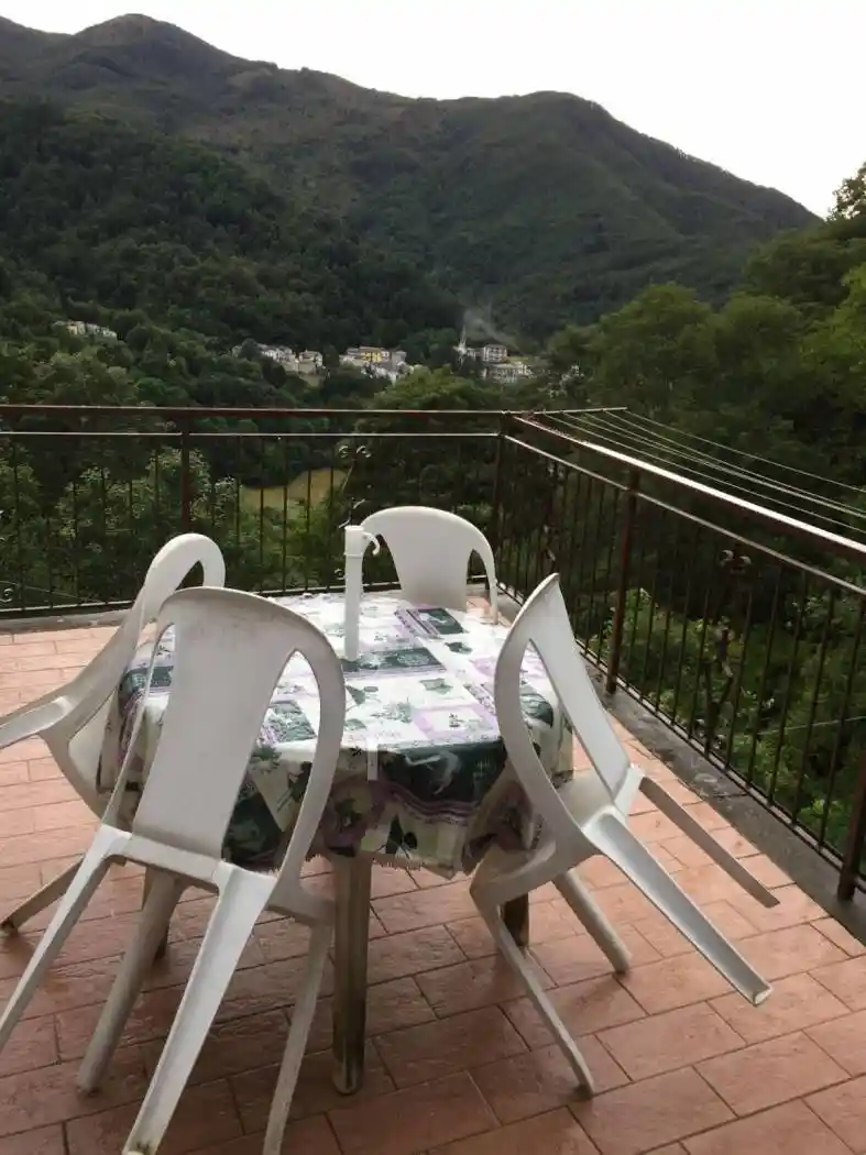 Rustico - Casale in vendita a Rezzoaglio