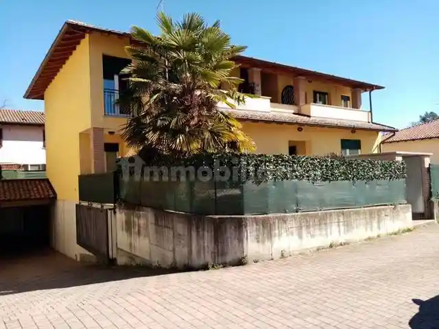 Appartamento in affitto a Casale Litta