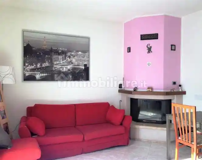 Appartamento in vendita a Trecastelli