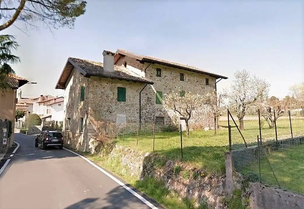 Rustico - Casale in vendita a Moruzzo