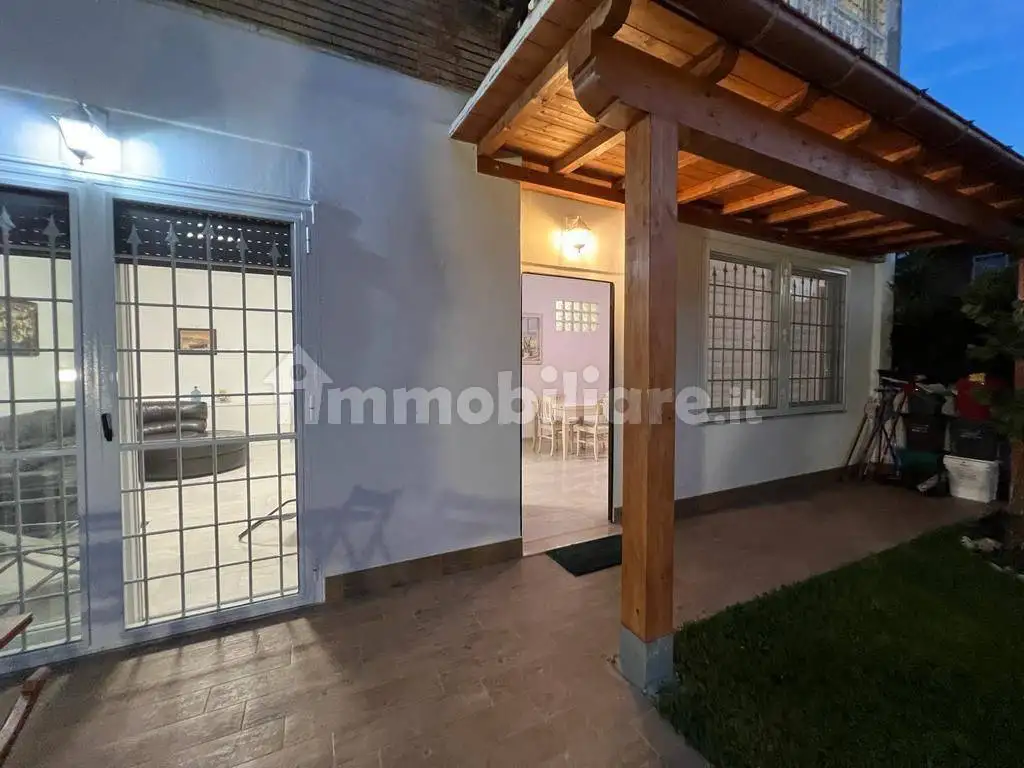 Appartamento in affitto a Pomezia