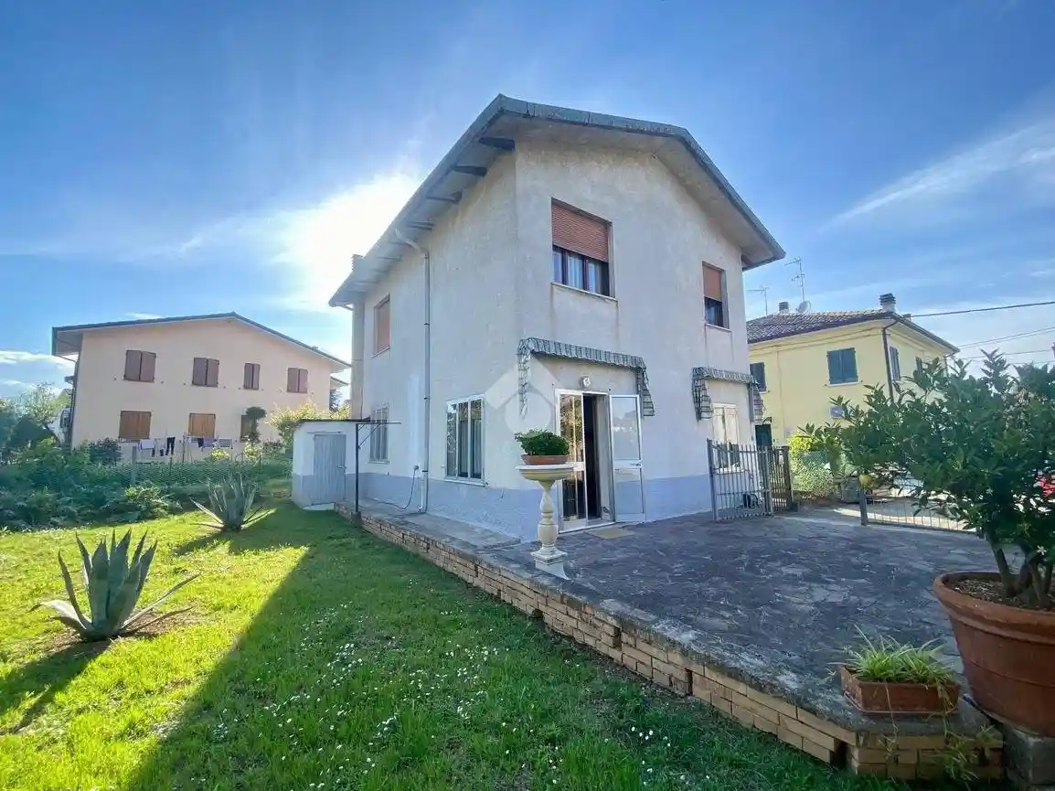 Villa in vendita a Santarcangelo di Romagna