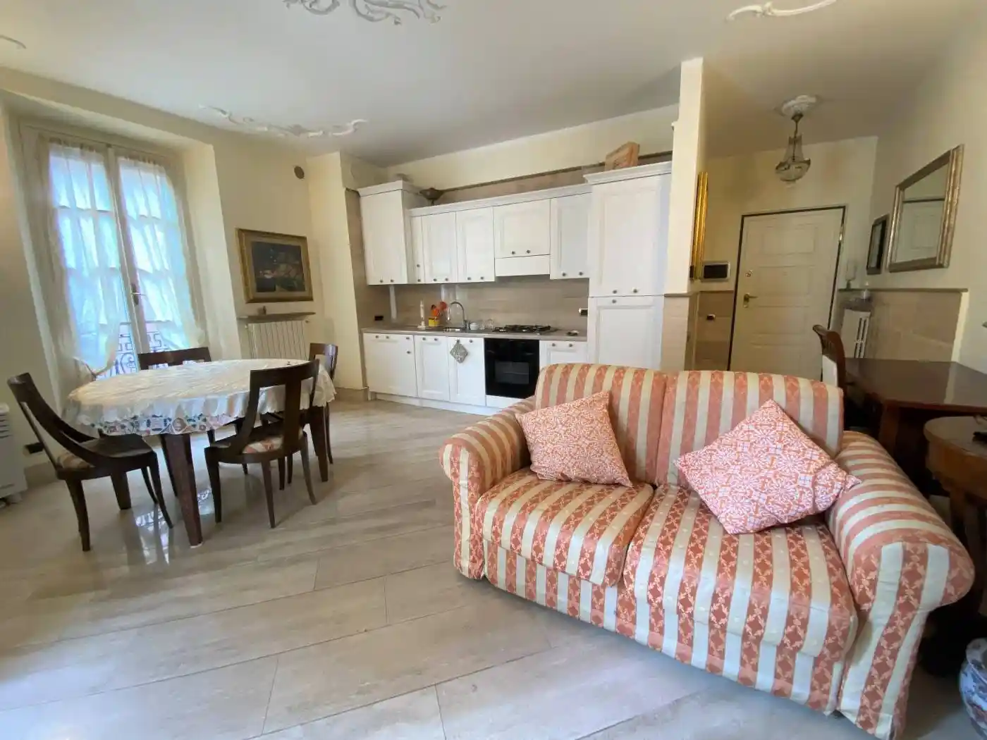 Appartamento in affitto a Novara