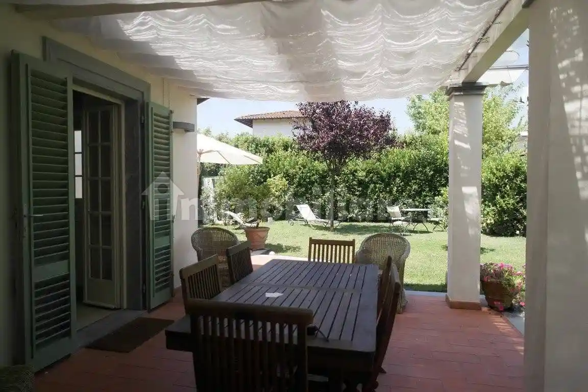 Villa in vendita a Forte dei Marmi