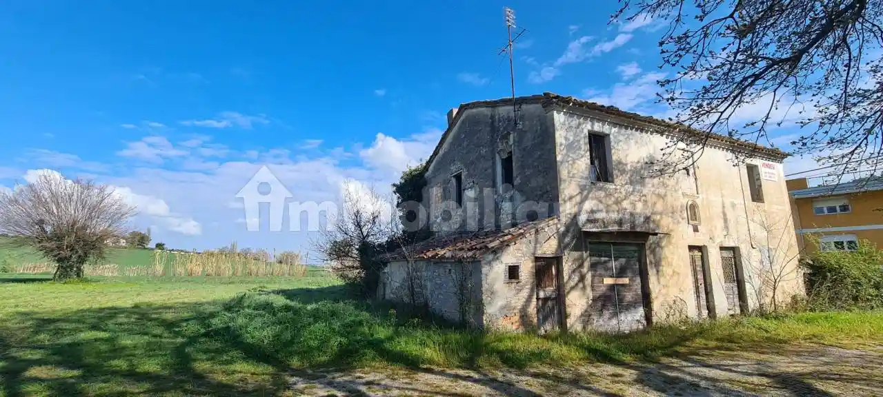 Rustico - Casale in vendita a Monte Roberto