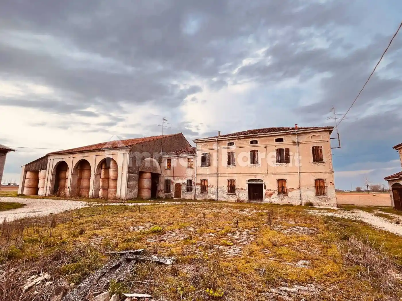 Rustico - Casale in vendita a Curtatone