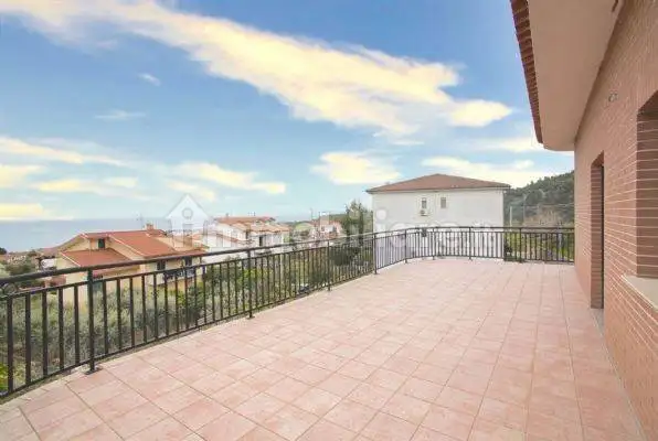 Villa in vendita a Roseto Capo Spulico