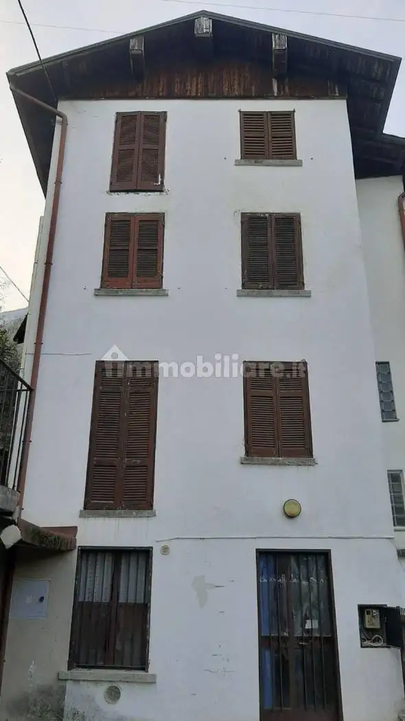 Casa indipendente in vendita a Civate