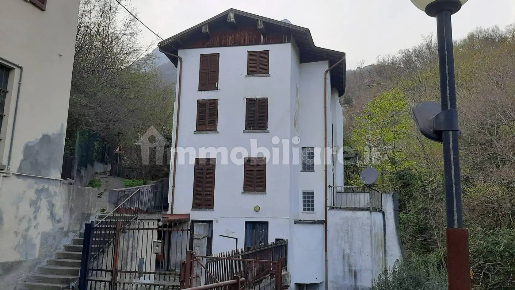 Terratetto unifamiliare via Francesco Broggi, Civate - foto 3