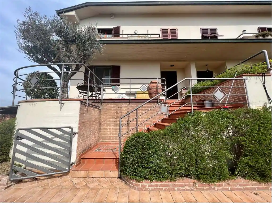 Villa in vendita a Cerreto Guidi