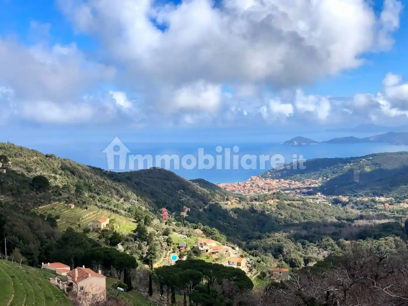 Appartamento in vendita a Marciana