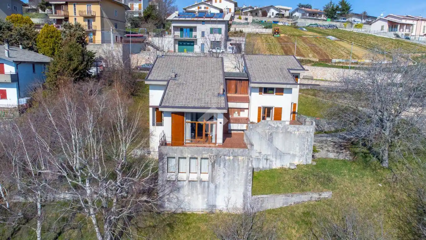 Villa in vendita a Cerro Veronese