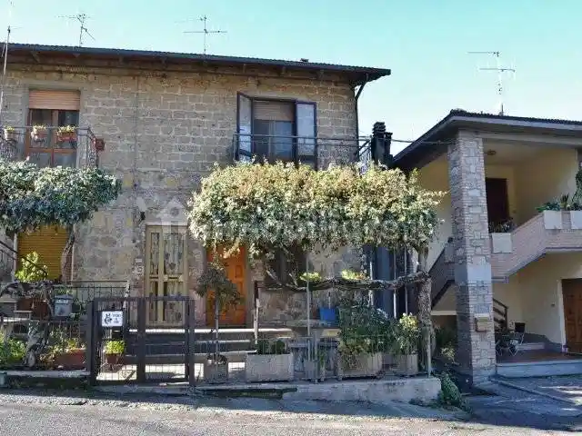 Casa indipendente in vendita a Fabro
