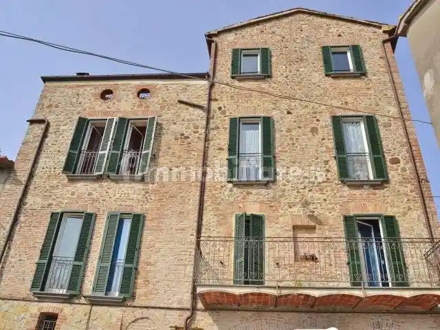 Casa indipendente in vendita a Fabro